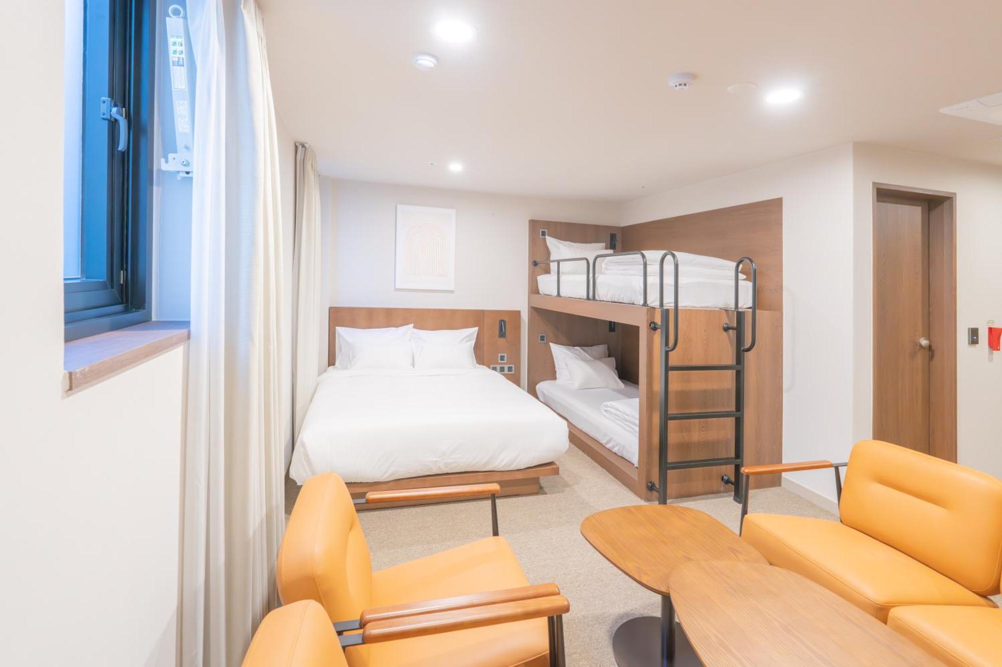 Myeongdongjang Hotel 4*